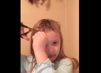 Iba 5 ročné dievčatko chcelo ukázať svetu ako sa dokáže sama ostrihať !