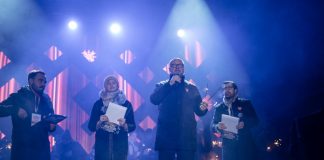 Krvavý útok na primátora! Poľského politika pobodali priamo na pódiu pred stovkami ľudí.