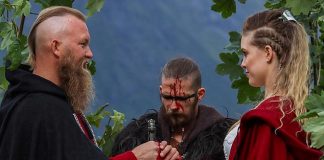 Svadba trochu netradične? V Nórsku si zamilvaní povedali svoje áno pri tradičnom Vikingskom obrade