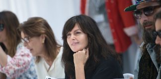 Kto je žena, ktorá zaujme Lagerfeldovo miesto v spoločnosi Chanel? Zoznámte sa s Virginie Viard