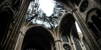 Kde sú sľúbené milióny pre Notre-Dame? Miliardári ich sľúbili, no dodnes nezaplatili