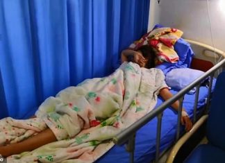 Dievčatá boli hospitalizované po výzve o to, ktorá z nich rýchlejšie urobí tisíc drepov