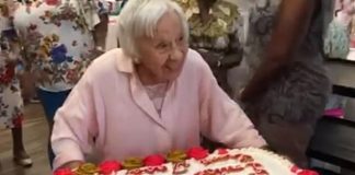 Obyvateľka New Yorku oslávila svoje 107 narodeniny. Podľa jej slov je kľúčom k dlhovekosti talianske jedlo a fakt, že sa nikdy nevydala!