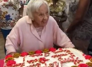 Obyvateľka New Yorku oslávila svoje 107 narodeniny. Podľa jej slov je kľúčom k dlhovekosti talianske jedlo a fakt, že sa nikdy nevydala!