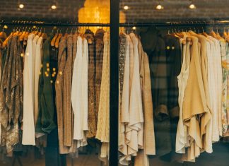 Miluješ módu, no do výplaty máš ďaleko? Oblečenie na splátky sa stáva novým hitom