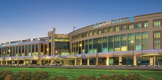 Manželia musia zaplatiť viac ako 100 000-eurovú pokutu za to, že mladá žena predčasne porodila v Dubaji. Poplatky sa ale nabaľujú a môže to byť aj omnoho viac!