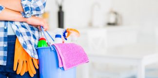 Žena si z domu, v ktorom bola najatá ako upratovačka, odnášala viac, ako bolo treba. Rodina prišla o tisíce eur…