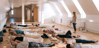 Revolučná pracovná doba vo Fínsku. Ľudia majú možnosť si počas pracovnej doby pospať a ešte im za to aj zaplatia!