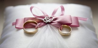 Amsterdam umožňuje ľuďom sobášiť sa naozaj s hocikým, je v tom však jeden háčik