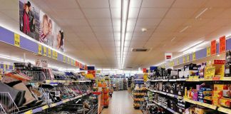 Slovenský Lidl a Kaufland vyhradzuje nákupné hodiny pre seniorov, mladších žiada o pochopenie